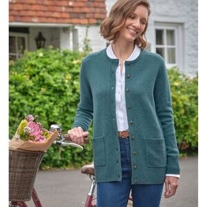 Elegant Green Button-Up Cardigan